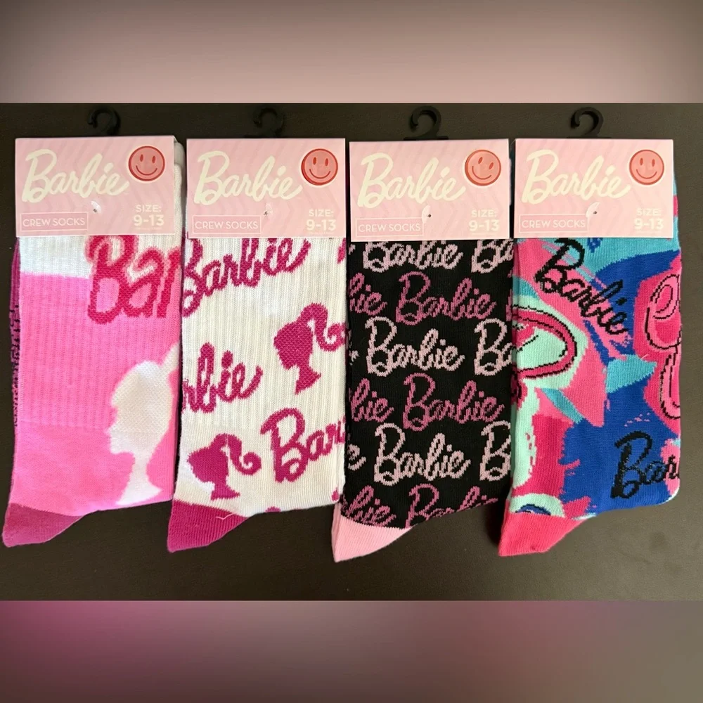 🆕🧦 BARBIE LIMITED EDITION 4-PIECE CREW SOCK COLLECTION. BRAND NEW WITH TAGS!